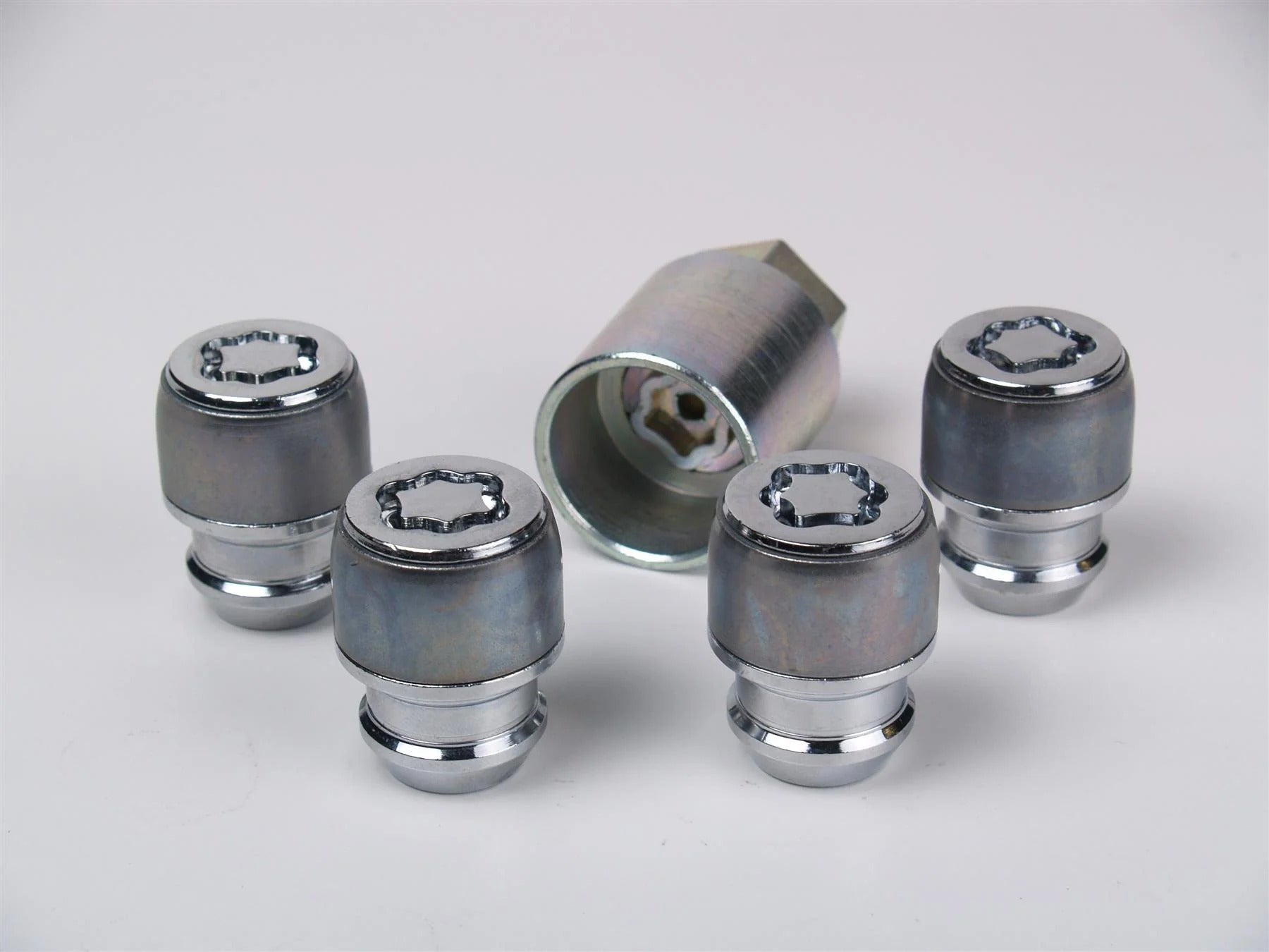 Locking Nuts/Bolts