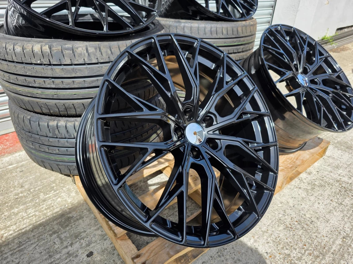 19" Ford WC3 Alloys Gloss Black
