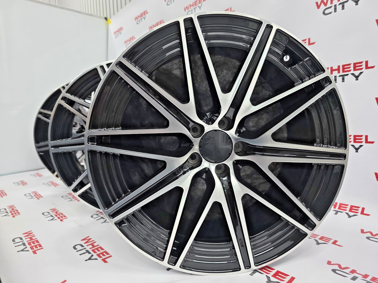 19" Mercedes NEW AMG Style Black Polished