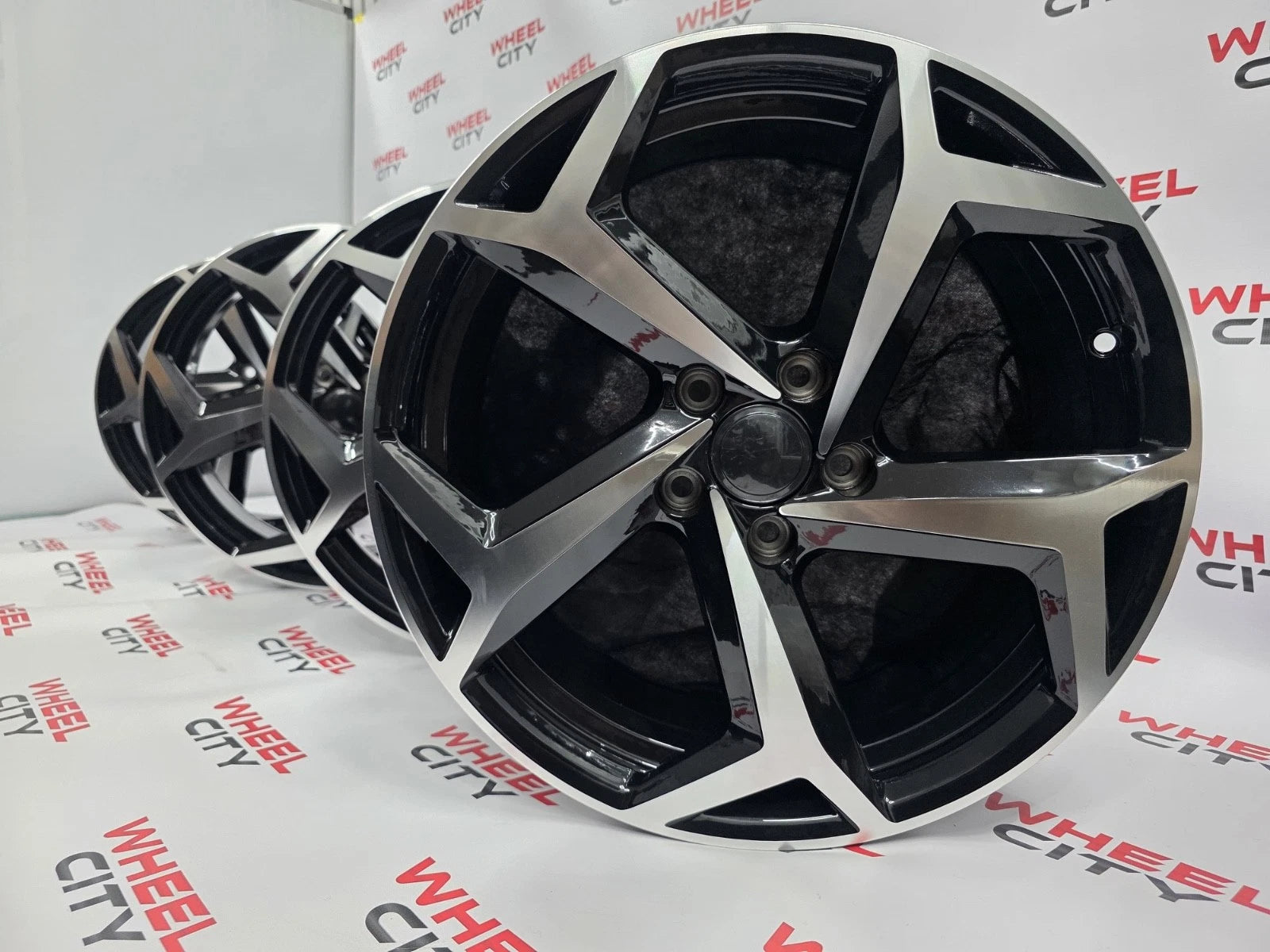 18" Audi A3 5 spoke Style Alloys