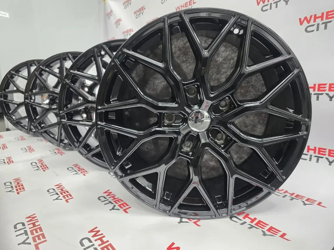 18" Ford Transit WC1 Gloss Black Alloy Wheels